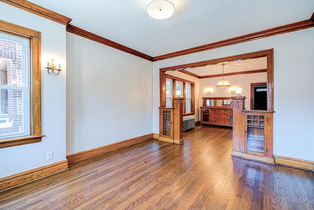 7034 S Artesian Avenue, Chicago, IL 60629