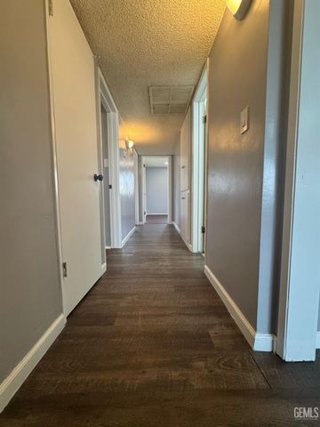 3712 Harvard Drive, Bakersfield, CA 93306