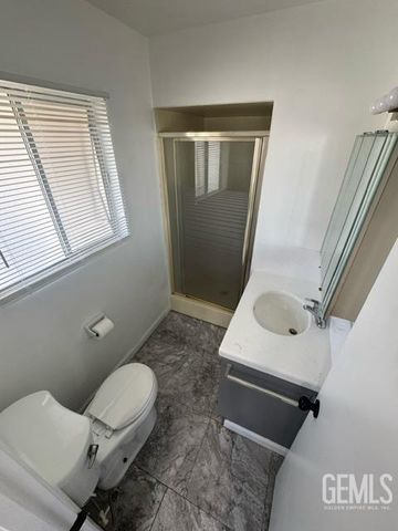 3712 Harvard Drive, Bakersfield, CA 93306