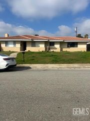 3712 Harvard Drive, Bakersfield, CA 93306