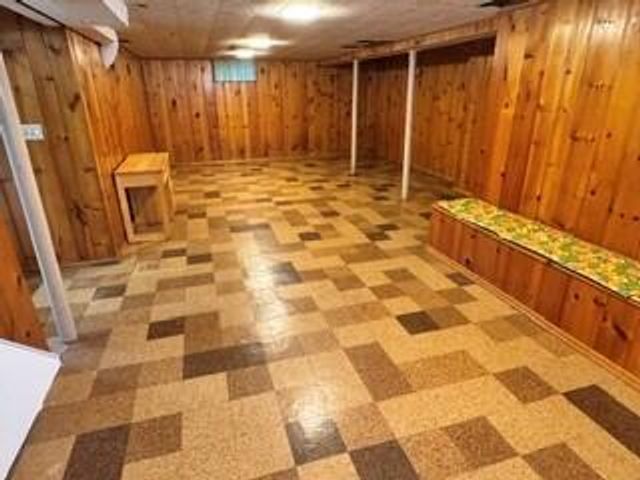 907 Bruce Street, Ann Arbor, MI 48103