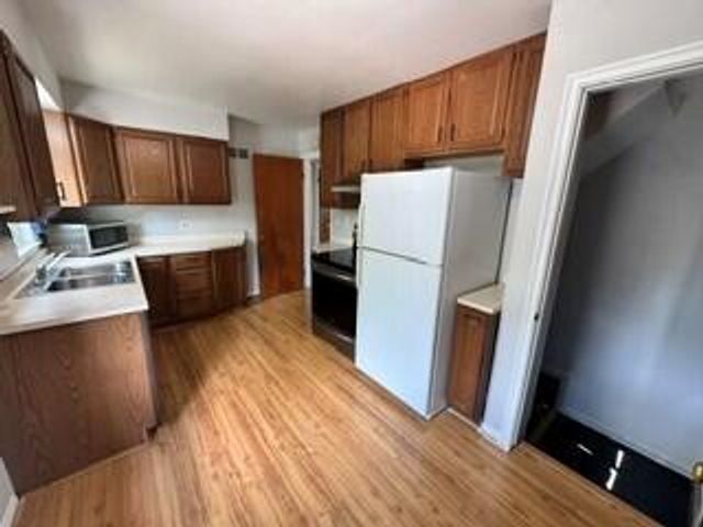 907 Bruce Street, Ann Arbor, MI 48103