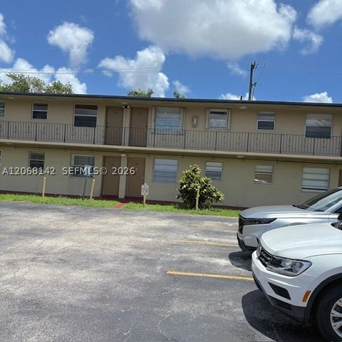 3905 SW 78th Ct 205, Miami, FL 33155