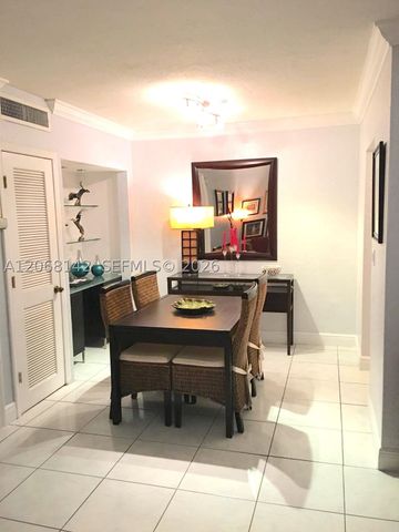 3905 SW 78th Ct 205, Miami, FL 33155