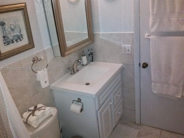 3905 SW 78th Ct 205, Miami, FL 33155