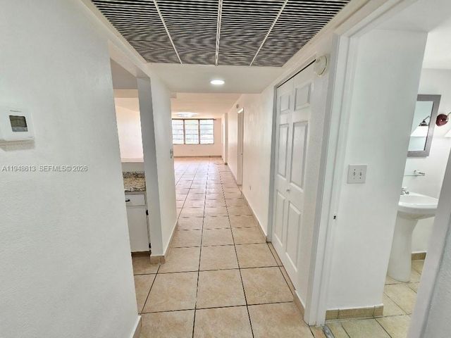 441 NE 195th St 105, Miami, FL 33179