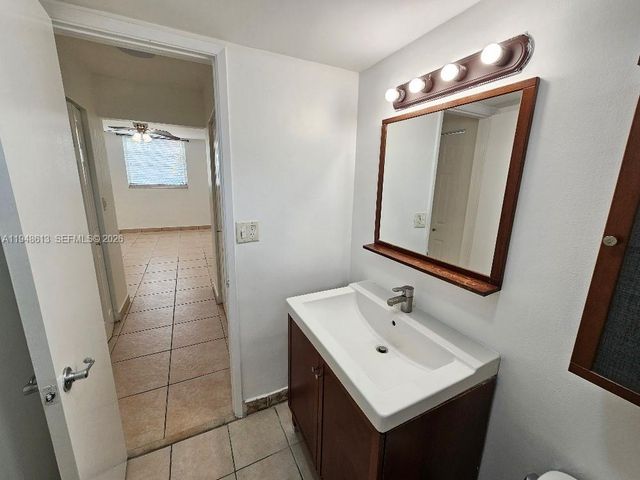 441 NE 195th St 105, Miami, FL 33179