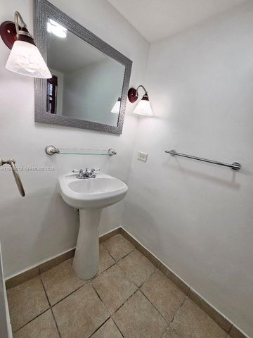 441 NE 195th St 105, Miami, FL 33179