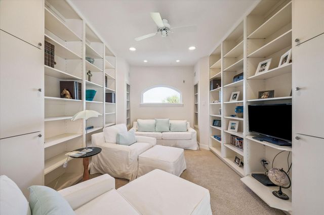 13243 Binnacle Way, Galveston, TX 77554