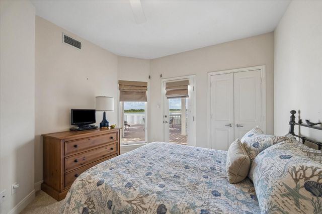 13243 Binnacle Way, Galveston, TX 77554