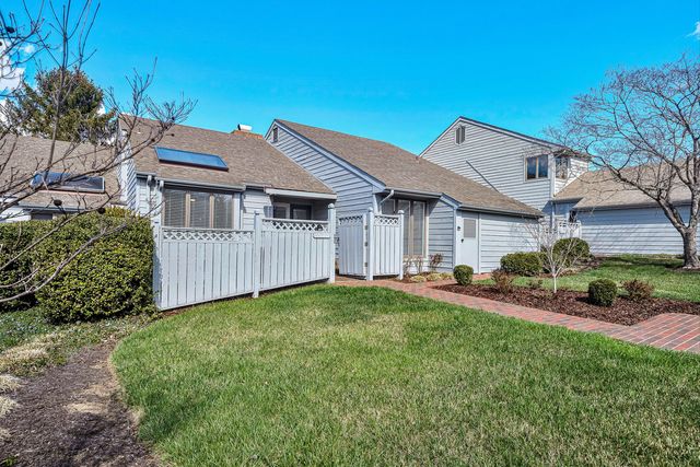 S 2518 Clearing RD, Salem, VA 24153