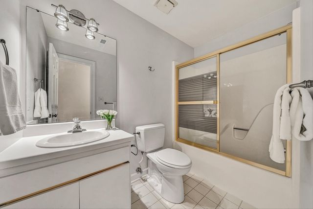 S 2518 Clearing RD, Salem, VA 24153