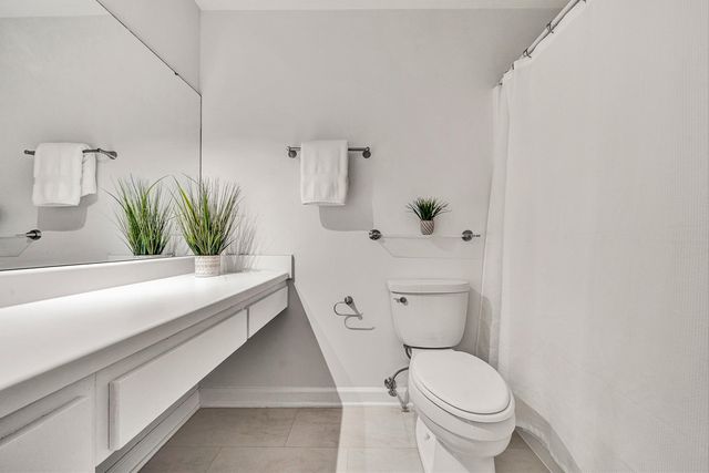 S 2518 Clearing RD, Salem, VA 24153