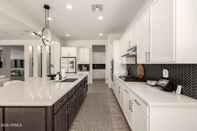 10337 E TRILLIUM Avenue, Mesa, AZ 85212