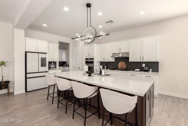 10337 E TRILLIUM Avenue, Mesa, AZ 85212