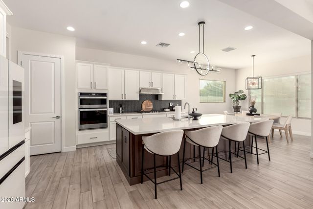 10337 E TRILLIUM Avenue, Mesa, AZ 85212