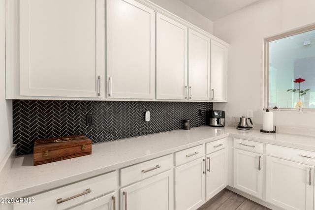 10337 E TRILLIUM Avenue, Mesa, AZ 85212