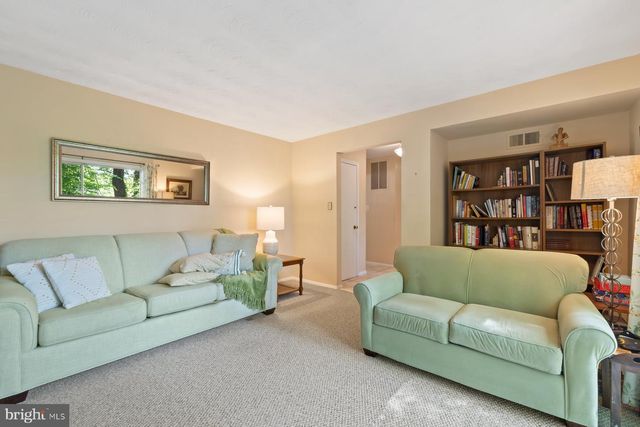 13820 FLINT ROCK RD, Rockville, MD 20853