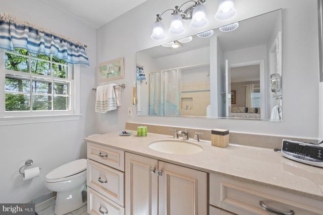 13820 FLINT ROCK RD, Rockville, MD 20853