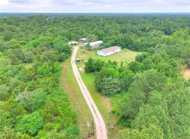 6001 Sandyhill Road, Choctaw, OK 73020