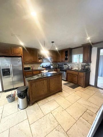 6001 Sandyhill Road, Choctaw, OK 73020