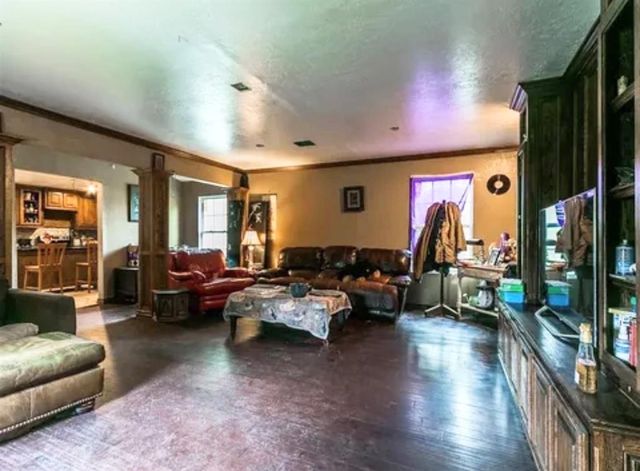 6001 Sandyhill Road, Choctaw, OK 73020