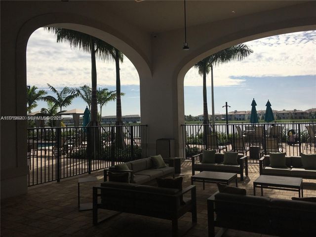 3388 W 100th Ter, Hialeah, FL 33018