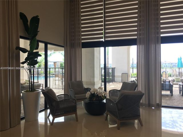 3388 W 100th Ter, Hialeah, FL 33018