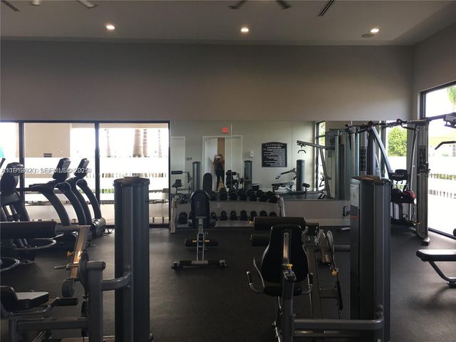 3388 W 100th Ter, Hialeah, FL 33018