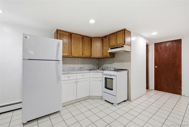 32 46th Street, Islip, NY 11751