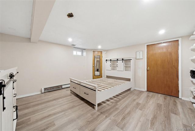 32 46th Street, Islip, NY 11751