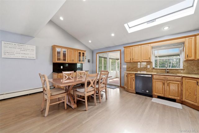 32 46th Street, Islip, NY 11751