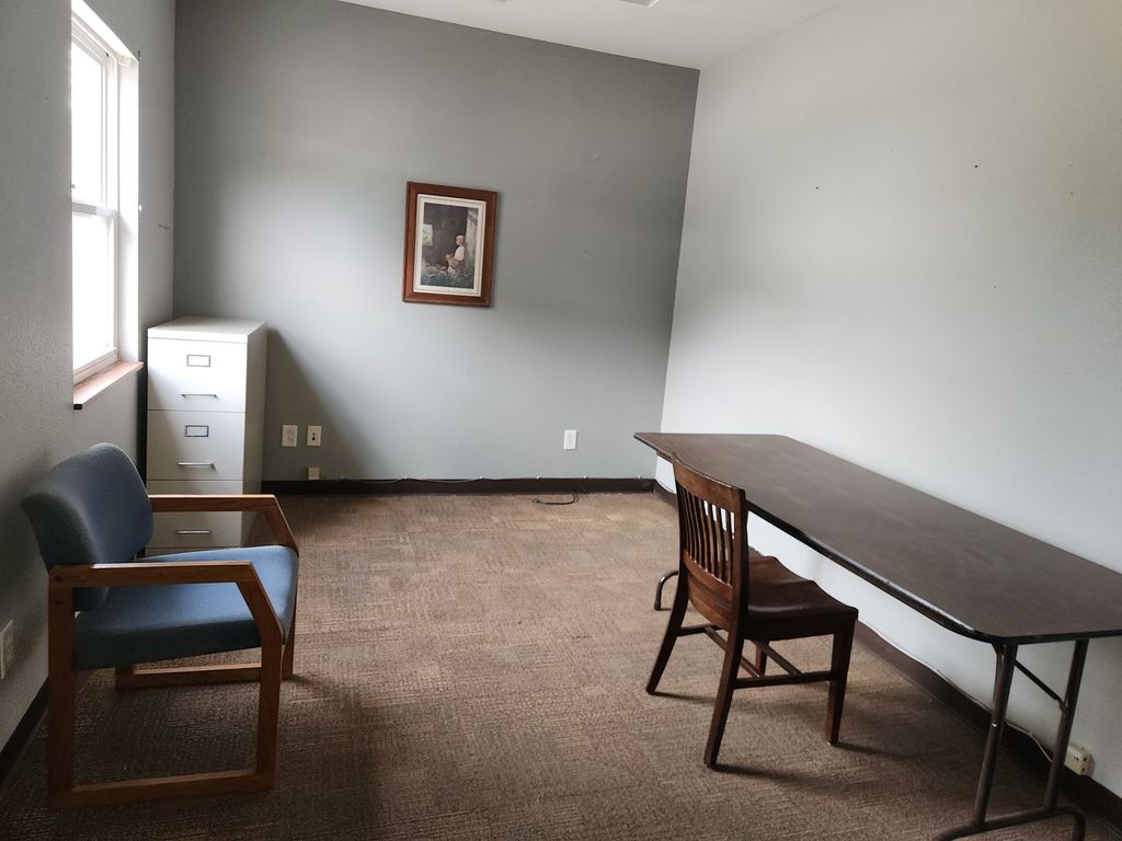 Image 17 of property listing at 128 N 3rd Street, Mt Vernon, IL 62864
