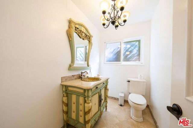 11331 Isleta Street, Los Angeles, CA 90049