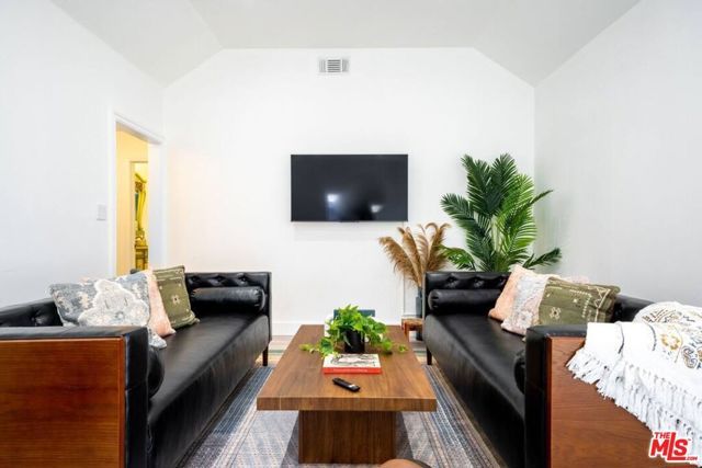 11331 Isleta Street, Los Angeles, CA 90049