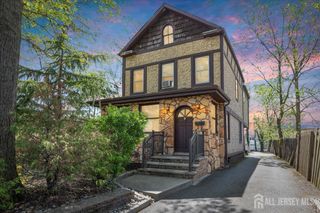 225 Freeman Street, Woodbridge Proper, NJ 07095