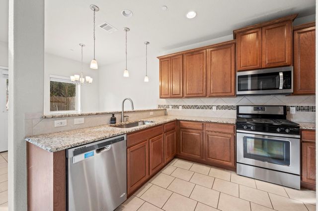 2304 S Lakeline BLVD 384, Cedar Park, TX 78613