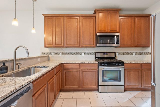 2304 S Lakeline BLVD 384, Cedar Park, TX 78613