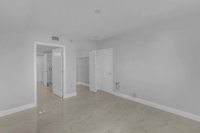 3020 NE 32nd Avenue 905, Fort Lauderdale, FL 33308