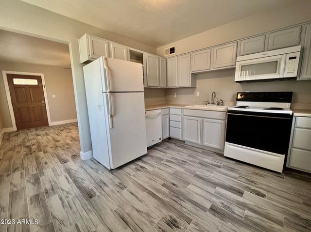 1413 N Jay Street, Chandler, AZ 85225