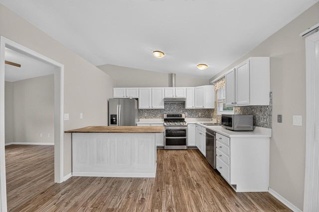 979 Rhyners LANE, Twin Lakes, WI 53181
