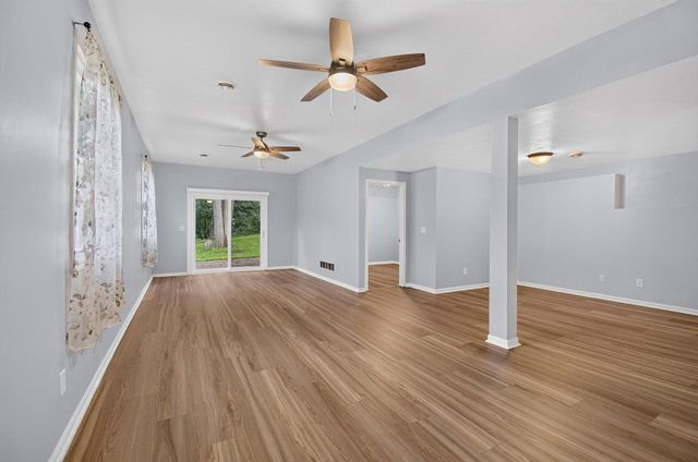 979 Rhyners LANE, Twin Lakes, WI 53181