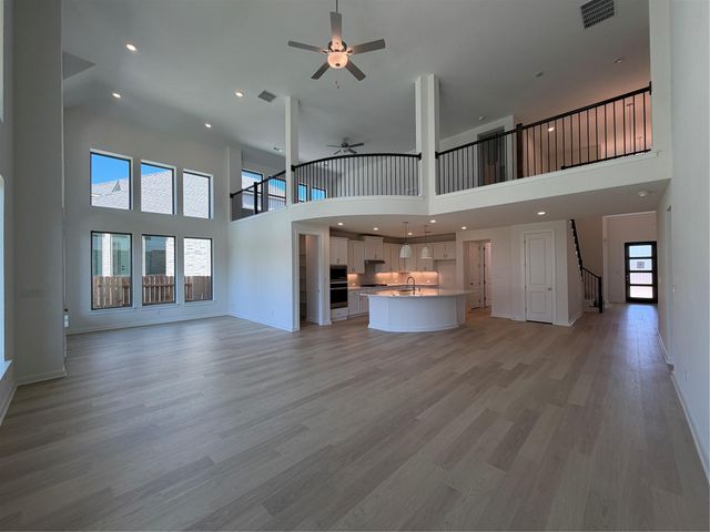 101 Gibbs DR, Liberty Hill, TX 78642