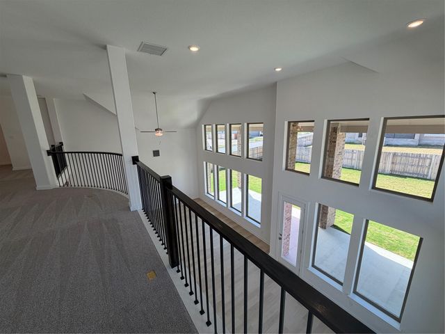 101 Gibbs DR, Liberty Hill, TX 78642