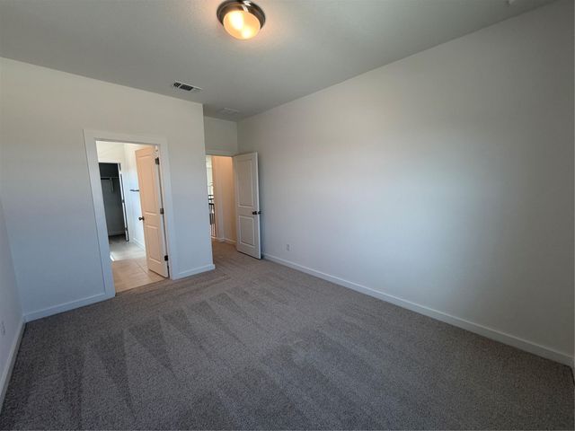 101 Gibbs DR, Liberty Hill, TX 78642