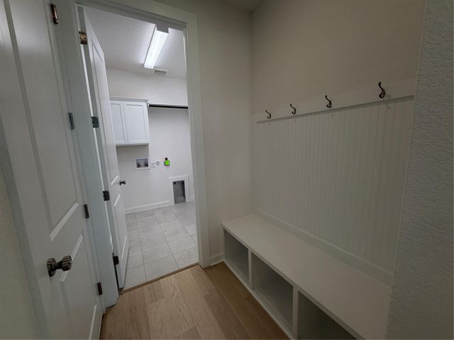 101 Gibbs DR, Liberty Hill, TX 78642