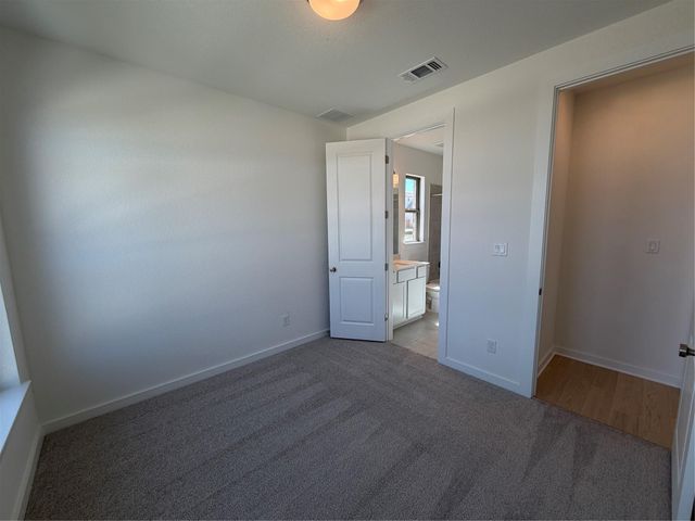 101 Gibbs DR, Liberty Hill, TX 78642