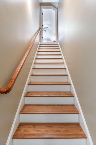 818 Lynnstone Drive, Chattanooga, TN 37405