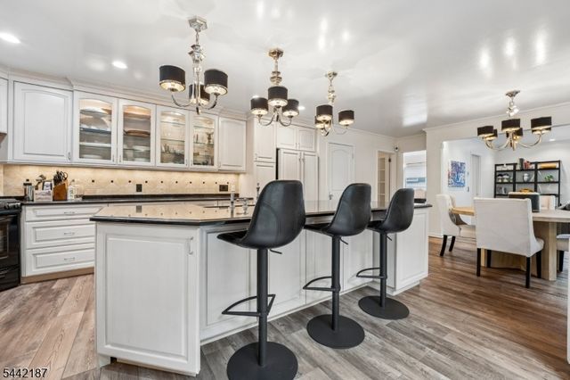 10 Fairway Ave, West Orange Twp., NJ 07052