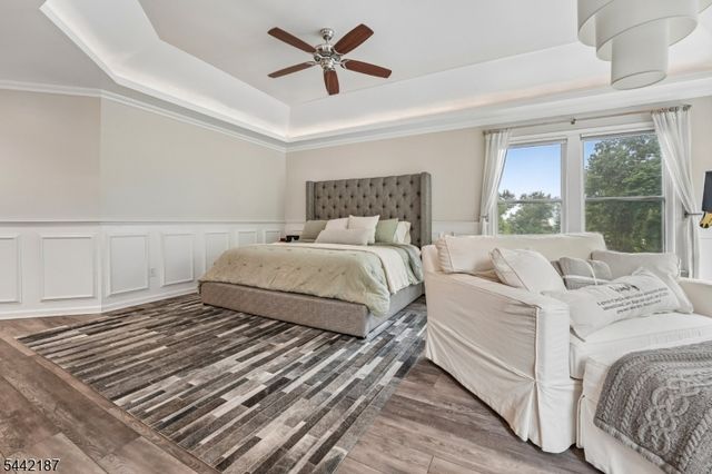 10 Fairway Ave, West Orange Twp., NJ 07052